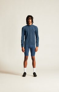 1896_96a3cb566e-1910530-328000_core-endur-shorts-m_closeup1-1350x0-1