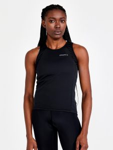 1904_95b343c9c9-1910563-999000_core-endur-singlet-w_closeup1-1350x0-1