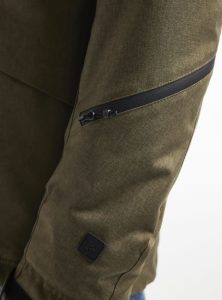 1906322-671000_Mountain20padded20jacket20M_Closeup7