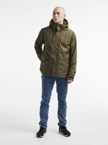 1906322-671000_Mountain20padded20jacket20M_Closeup8