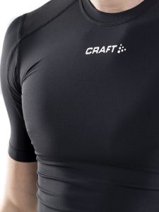 1906855_999000_Pro_Control_Compression_Tee_Uni_C5-1