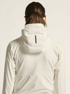 1907846-905000_ADV20Pursuit20Thermal20Jacket20W_closeup6