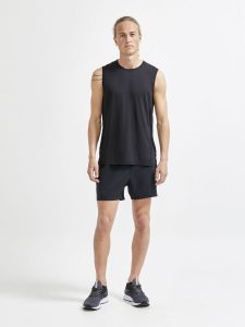 1908752-999000_ADV20Essence20SL20Tee_Closeup5