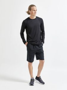 1908754-999000_ADV20Essence20LS20Tee_Closeup5