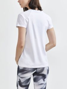 1908767-900000_ADV20Essence20SS20Slim20Tee_Closeup2