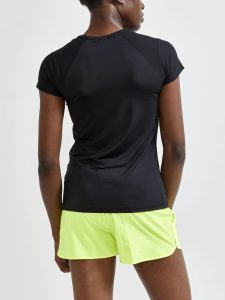 1908767-999000_ADV20Essence20SS20Slim20Tee_Closeup2