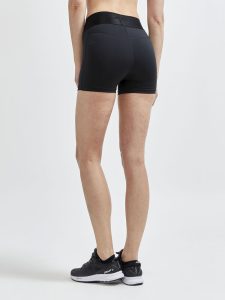 1908773-999000_Core20Essence20Hot20Pants_Closeup2