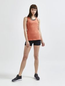 1908773-999000_Core20Essence20Hot20Pants_Closeup4