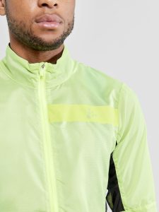 1908813-851000_Essence20Light20Wind20Jacket_Closeup4