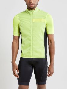 1908814-851000_Essence20Light20Wind20Vest_Closeup1