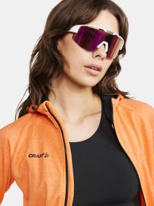 1909133-560200_Adv20Unify20Fz20Hood20W_closeup3