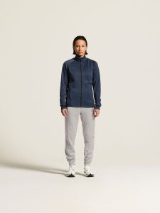 1909135-396200_ADV20Unify20Jacket20W_closeup1