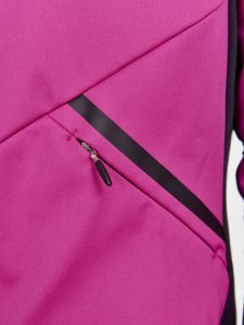 1909567-486000_Core20Glide20Hood20Jacket20W_Closeup4