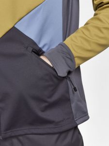 1909588-632992_Core20Glide20Hood20Jacket20M_Closeup4