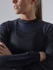 1909741-999000_CORE20DRY20Fuseknit20Set_Closeup3