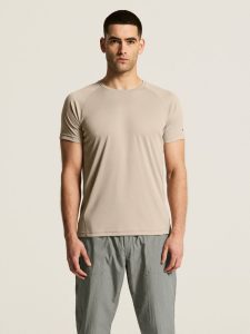 1909878-6080_Core20Unify20Training2020Tee20M_closeup5