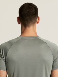 1909878-6470_Core20Unify20Training20Tee20M_closeup9