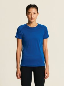 1909879-346000_Core20Unify20Training20Tee20W_closeup2