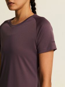 1909879-7880_Core20Unify20Training20Tee20W_closeup6