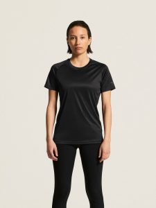 1909879-999000_Core20Unify20Training20Tee20W_closeup5