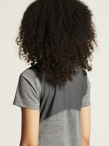 1909984-998000_ADV20Essence20SS20Tee20W_closeup7