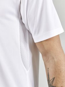 1910142-900000_Evolve20Tee20M_Closeup5