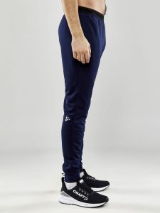 1910166-390000_Evolve20Slim20Pants20M_Closeup2