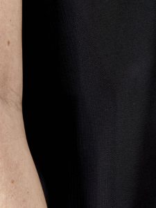 1910385-999000_ADV20Seamless20Polo20Shirt20W_Closeup6
