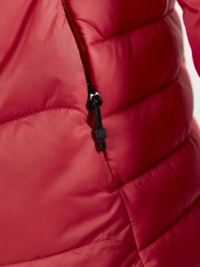 1910390-404000_CORE20Explore20Isolate20Jacket20M_Closeup4