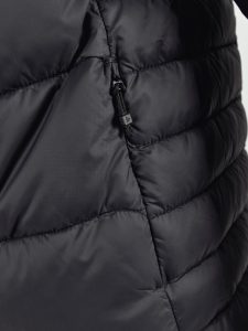 1910390-985000_CORE20Explore20Isolate20Jacket20M_Closeup4