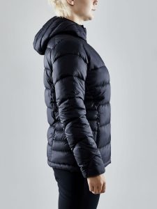 1910391-999000_Core20Explore20Isolate20Jacket20W_Closeup2