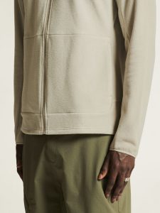 1910396-608000_ADV20Explore20Fleece20Midlayer20M_closeup6