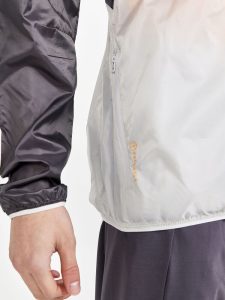 1910410-985914_PRO20Hypervent20Jacket20M_Closeup5