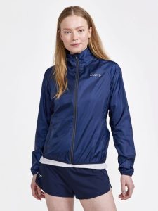 1910427-396000_PRO20Hypervent20Jacket20W_Closeup1