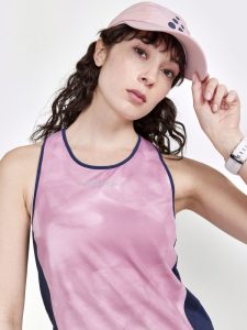1910435-396007_PRO20Hypervent20Singlet20W_Closeup3