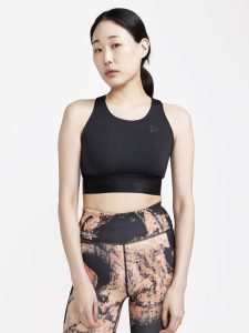 1910502-999000_Core20Essence20Sports20Top20W_Closeup1