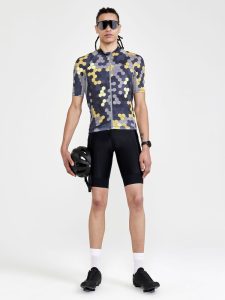1910521-007541_Adv20Endur20Graphic20Jersey20M_Closeup5