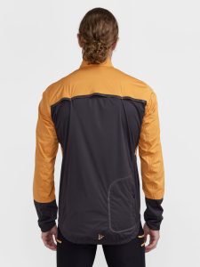 1910525-574992_Adv20Endur20Hydro20Jacket20M_Closeup2
