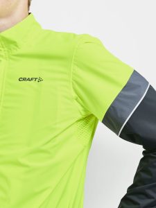 1910531-851999_Core20Endur20Hydro20Jacket20M_Closeup4