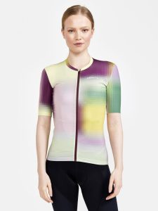 1910549-007435_Adv20Aero20Jersey20W_Closeup1
