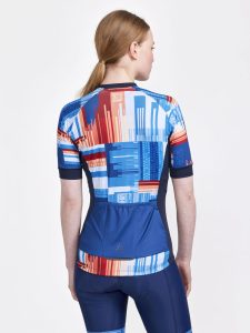 1910554-396007_Adv20Endur20Graphic20Jersey20W_Closeup2