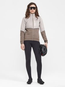 1910559-230244_Adv20Endur20Hydro20Jacket20W_Closeup5