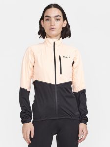 1910559-840999_Adv20Endur20Hydro20Jacket20W_Closeup1