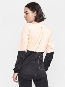 1910559-840999_Adv20Endur20Hydro20Jacket20W_Closeup2
