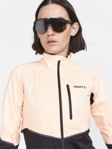 1910559-840999_Adv20Endur20Hydro20Jacket20W_Closeup3