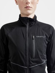 1910559-999000_Adv20Endur20Hydro20Jacket20W_Closeup4