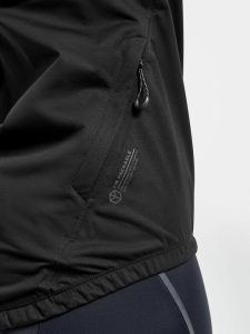 1910559-999000_Adv20Endur20Hydro20Jacket20W_Closeup5