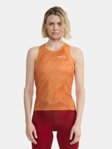 1910563-533000_20Core20Endur20Singlet20W_closeup1