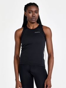 1910563-999000_Core20Endur20Singlet20W_Closeup1