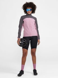 1910566-985743_Core20Endur20Hydro20Jacket20W_Closeup6